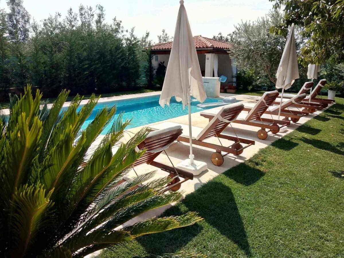 Apartments Maras Porec Exterior photo