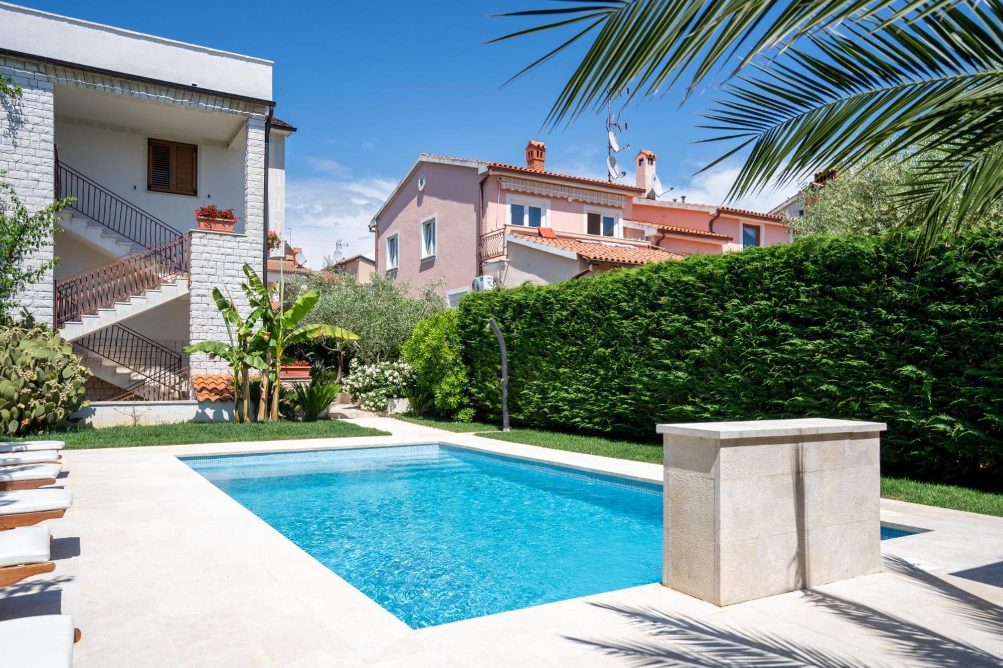 Apartments Maras Porec Exterior photo
